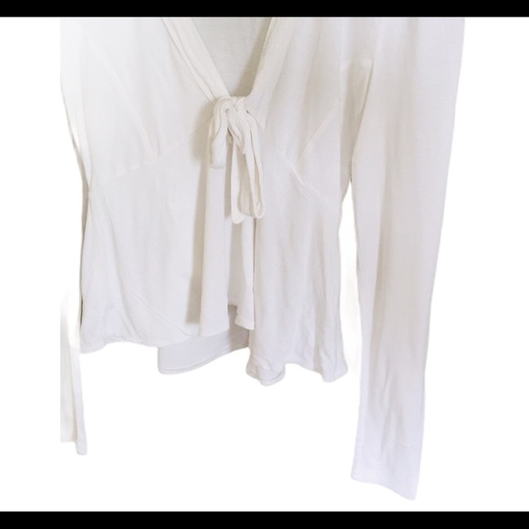 FREE PEOPLE Lois Tie Front Long Sleeve Blouse With V Cut Ivory White Size Small - Picture 8 of 11